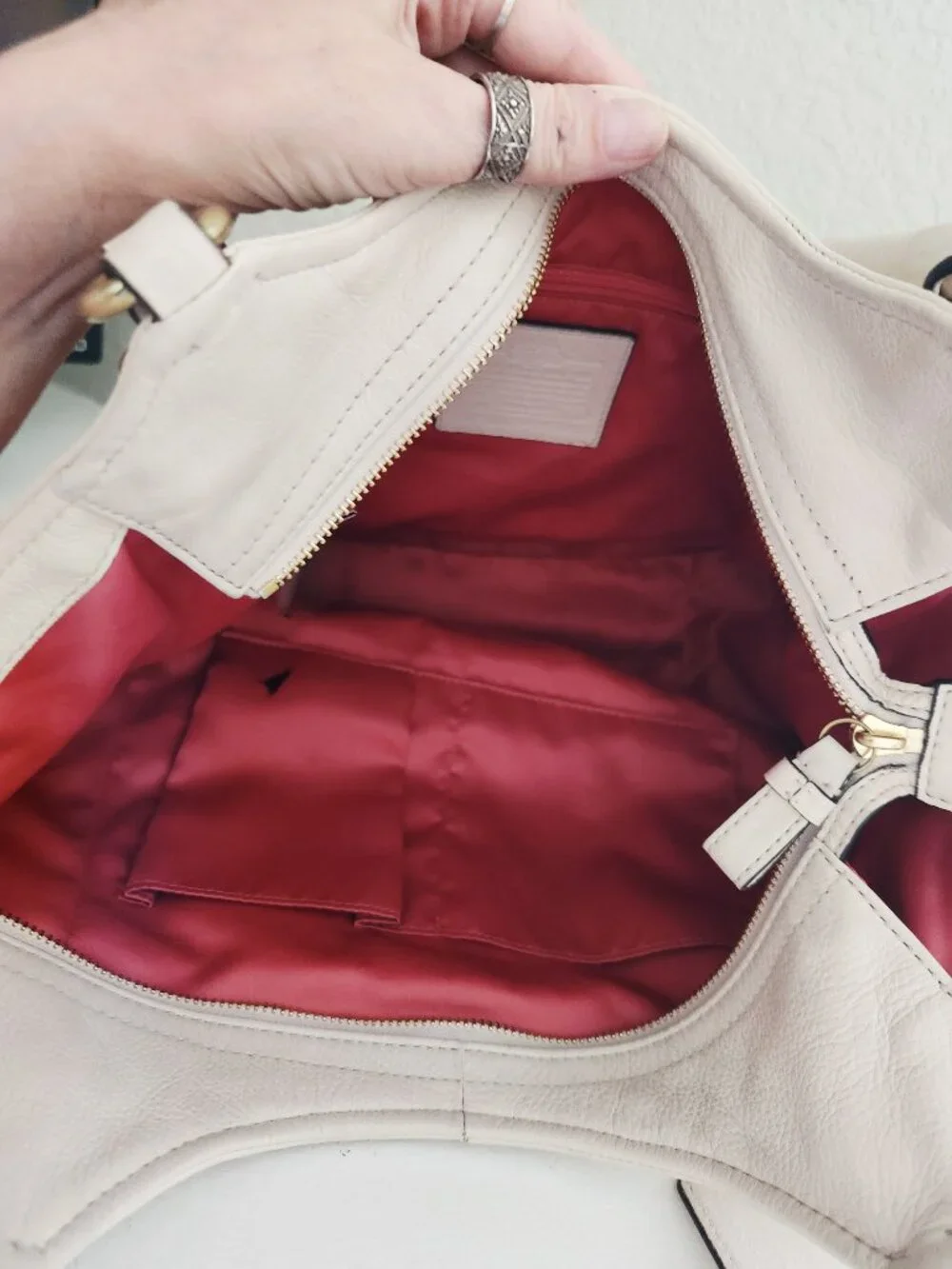 Euc Coach Madison Maggie Ivory Leather Shoulder Bag Hobo Purse
